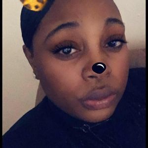 Meet your Posher, Arielle